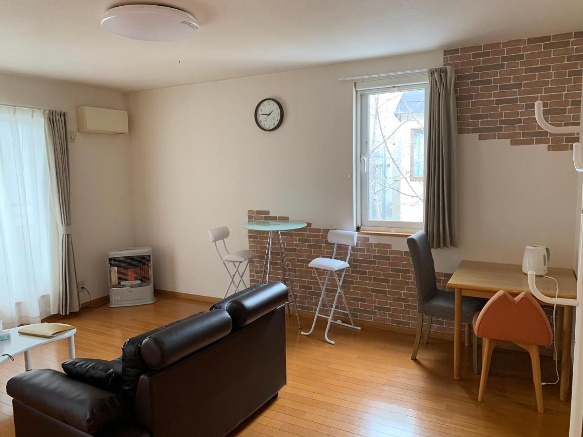 Apartamento Sejour Toyohirakoen Sapporo Exterior foto